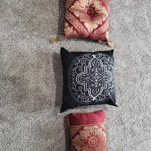 3 - Random Pillows